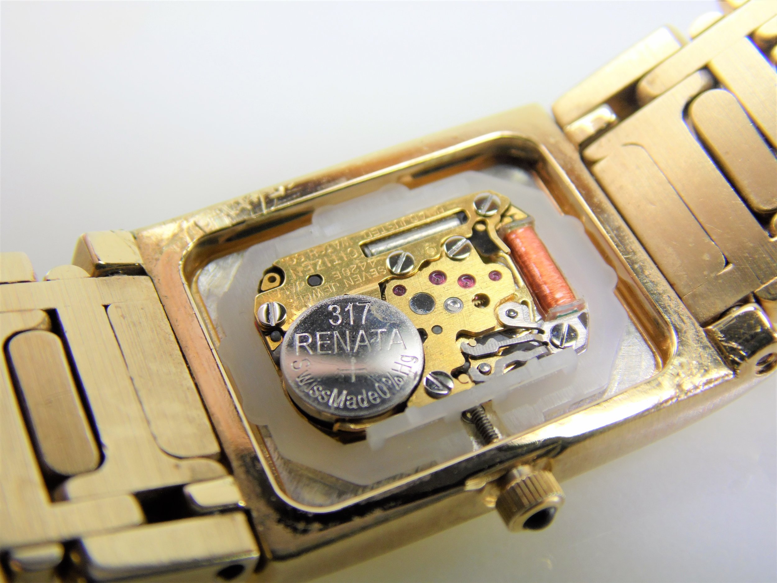Rare Vintage Gold Noblia by Citizen Genuine Diamond Gemstone Rare Vintage Gold Noblia by Citizen Genuine Diamond Gemstone